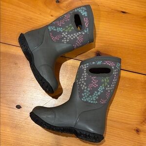 BOGS Toddler 9 Taupe York Boots Star Heart Print Winter Rated to -4F